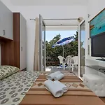 House Sea Rose Nyaraló